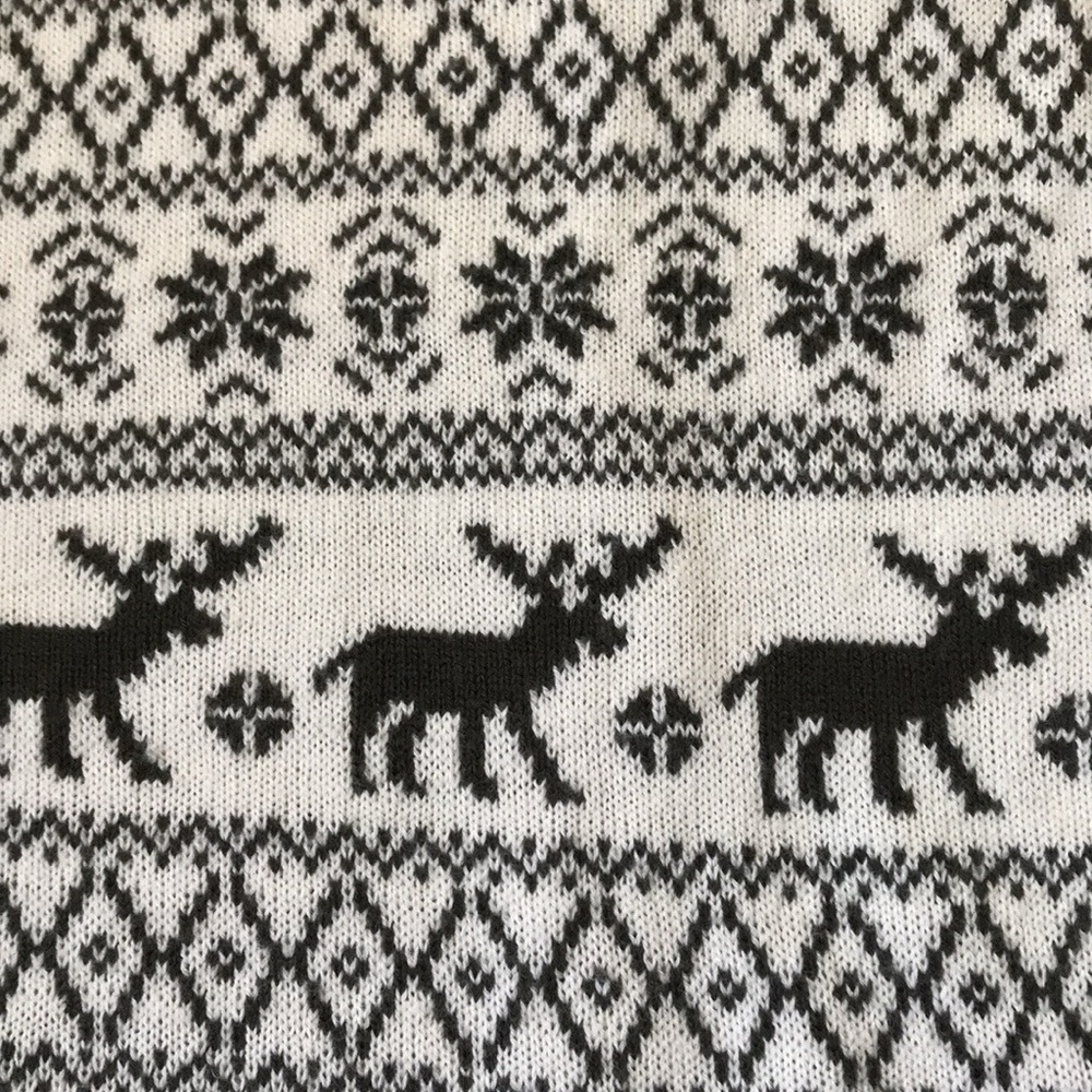 SWEATER - Picture 2 of 9